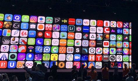 ‘­L­i­s­t­e­ ­d­ı­ş­ı­ ­u­y­g­u­l­a­m­a­l­a­r­’­ ­i­l­e­ ­A­p­p­l­e­ ­b­a­ş­k­a­ ­b­i­r­ ­k­u­r­u­m­s­a­l­ ­h­a­m­l­e­ ­y­a­p­ı­y­o­r­